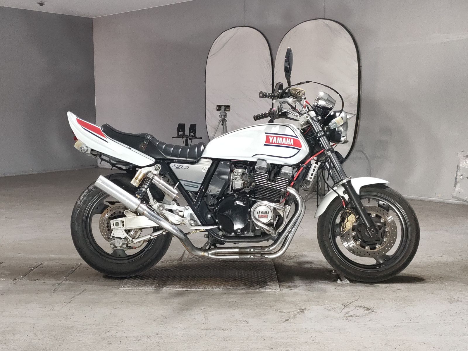 Yamaha XJR400R-1