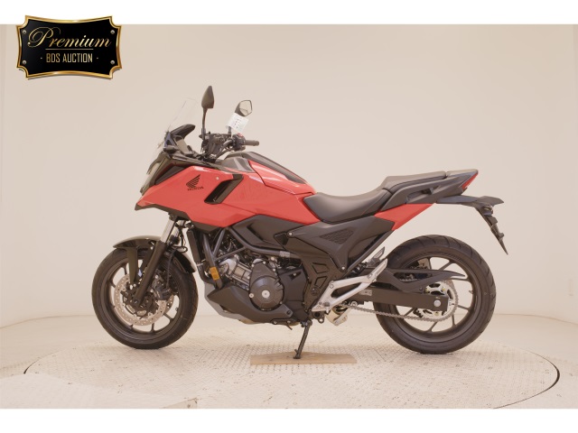 Honda NC750XD-3