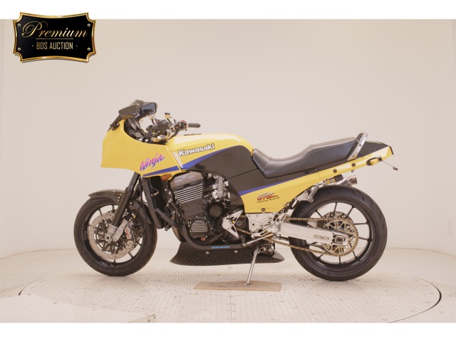 Kawasaki GPZ900R