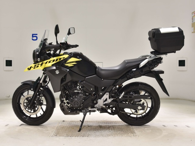 Suzuki V-STROM 250