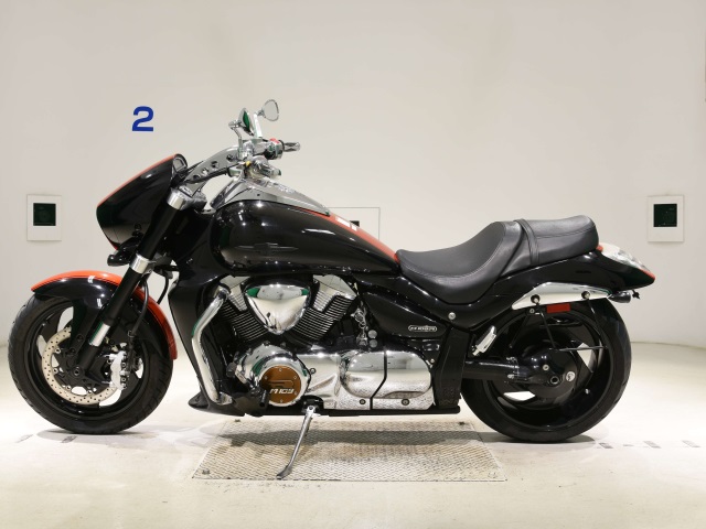 Suzuki BOULEVARDM109R