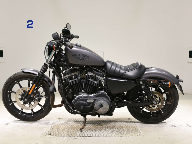 Harley-Davidson Iron 883 XL883N