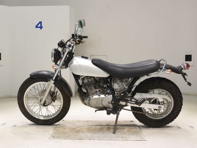 Suzuki VANVAN 200