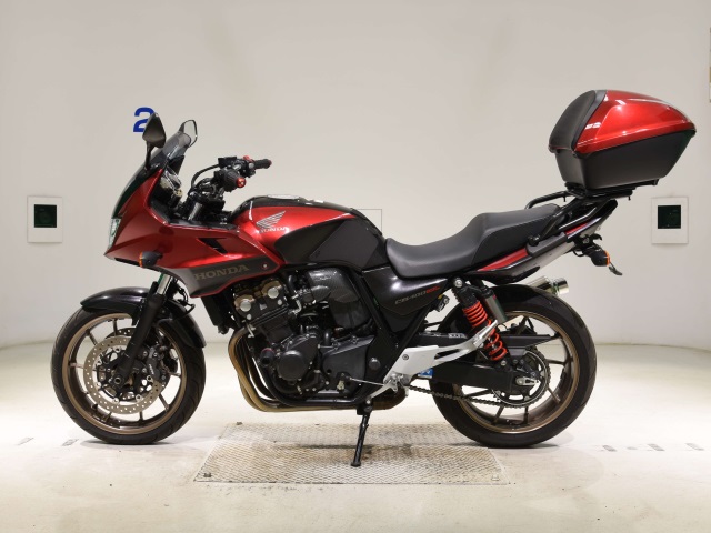 Honda CB400SFV-4 BOLDORABS