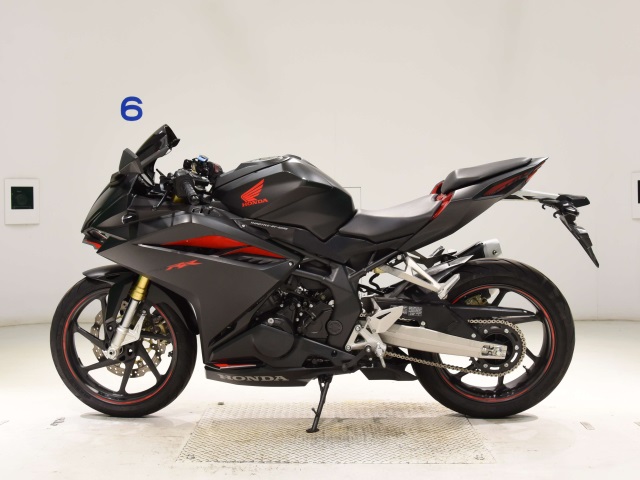 Honda CBR250RR-2