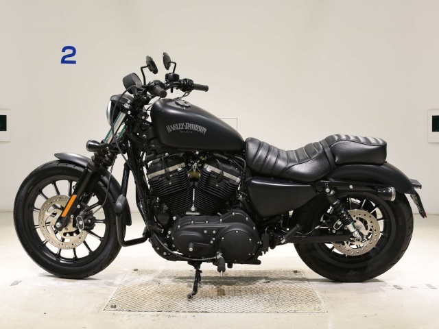 Harley-Davidson Iron 883 XL883N