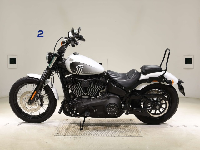 Harley-Davidson Street Bob 114 FXBBS1870