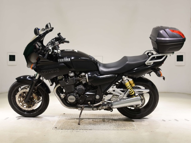 Yamaha XJR1200R