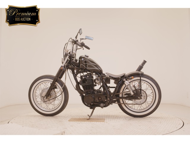 Yamaha SR400-2