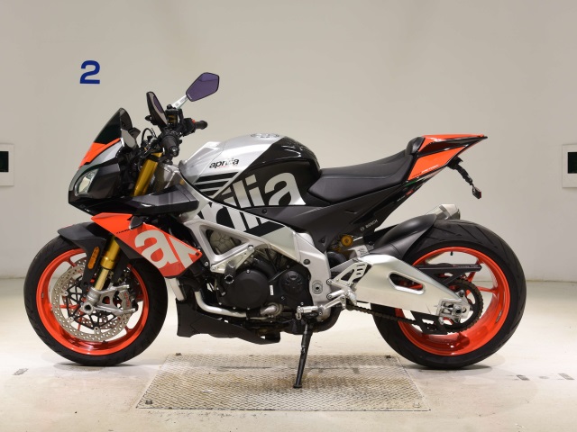 Aprilia TUONO V4 1100FAKU