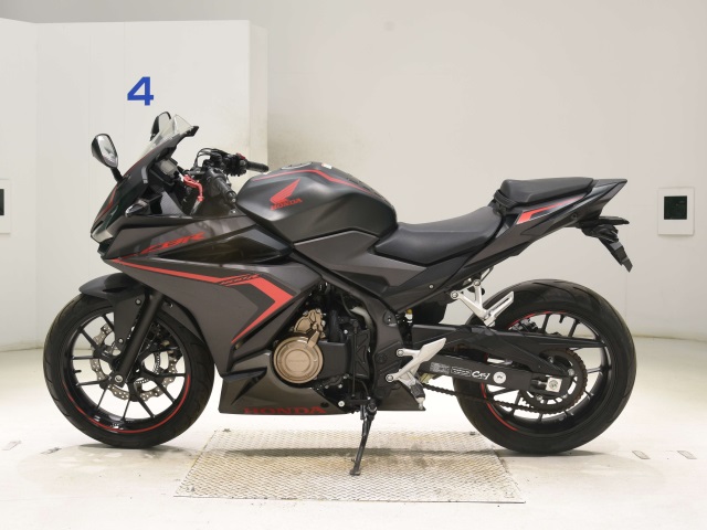 Honda CBR400R-2