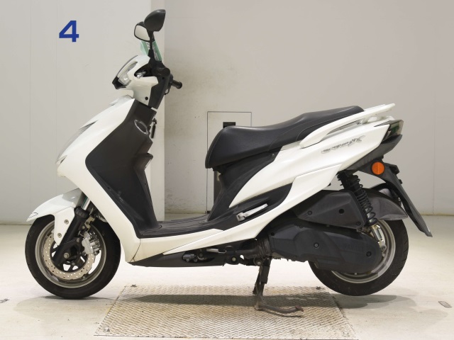 Yamaha CYGNUS 125XSR-3
