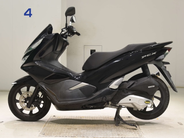 Honda PCX125-3