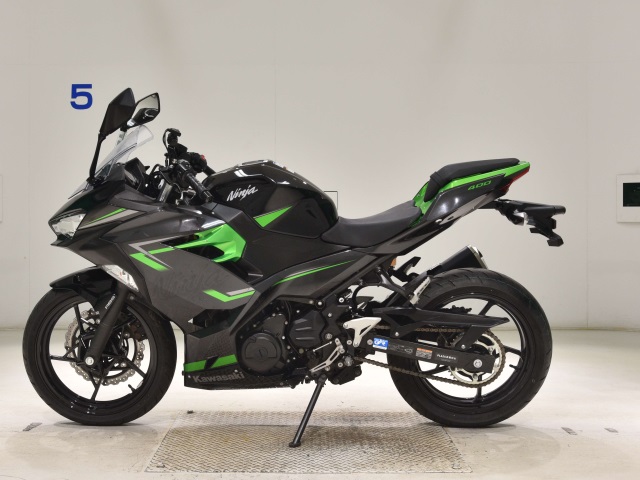 Kawasaki NINJA400-2