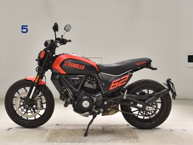 Ducati SCRAMBLER FULL THROTTLE