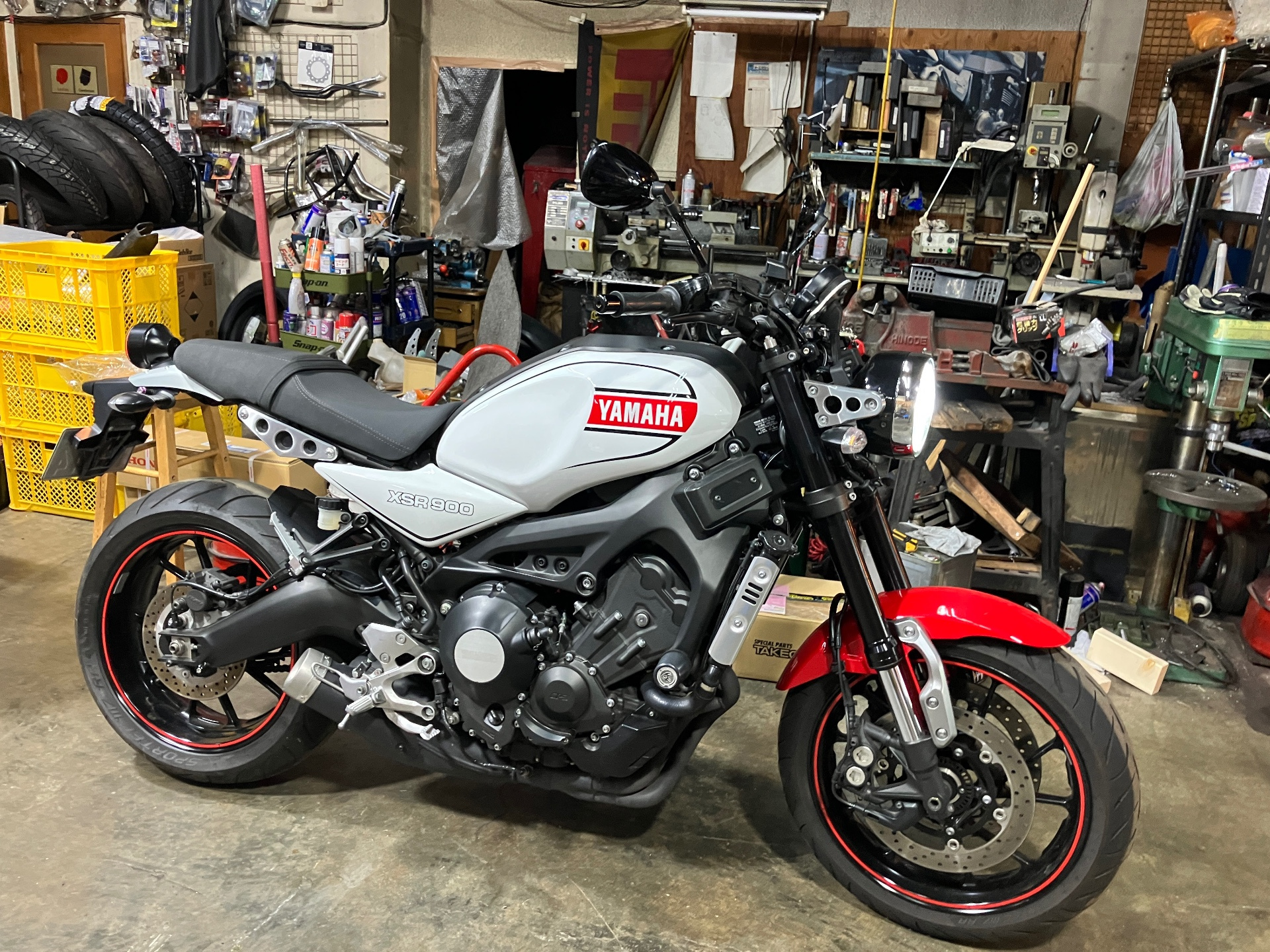 Yamaha XSR900