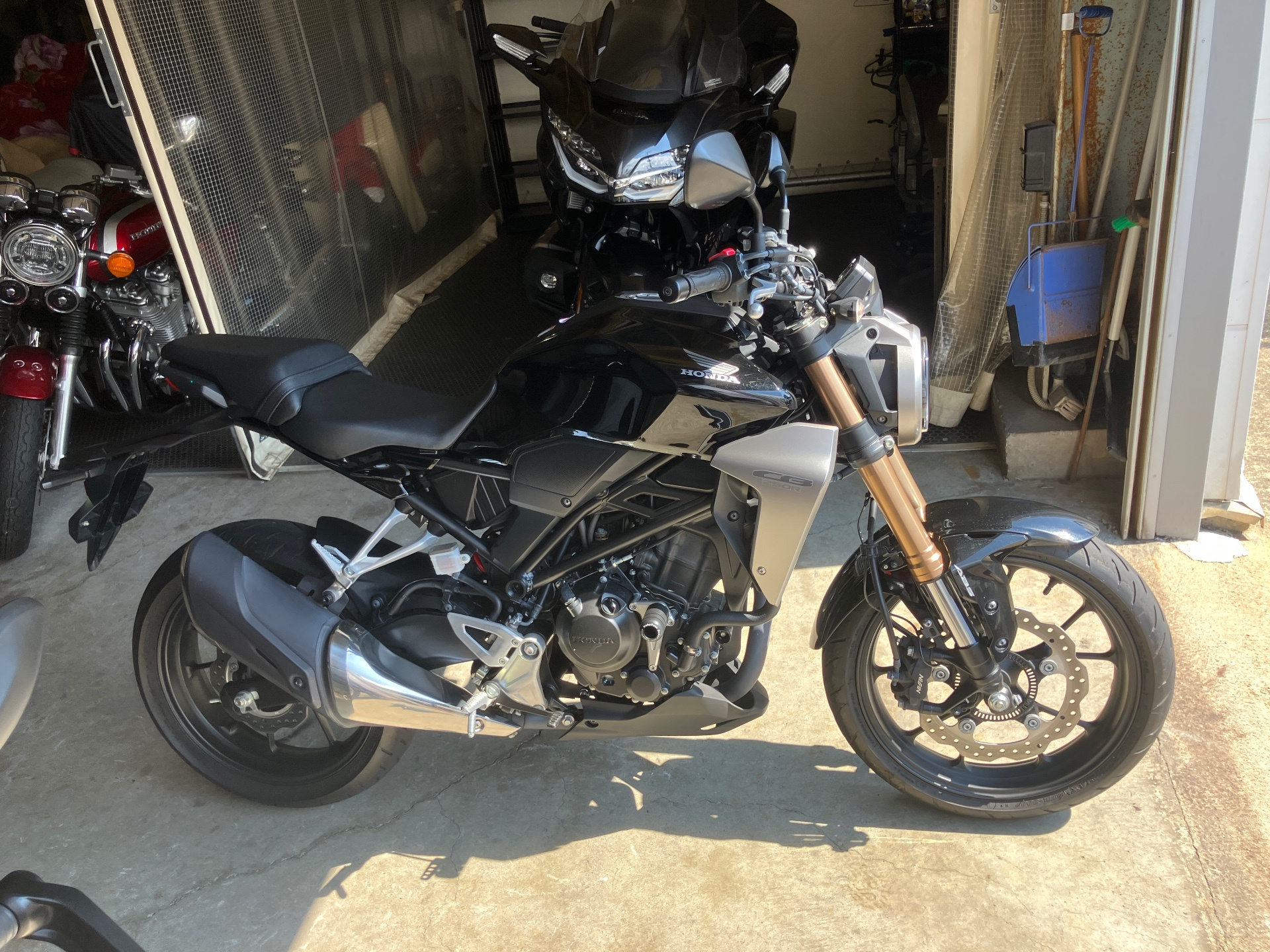 Honda CB250R