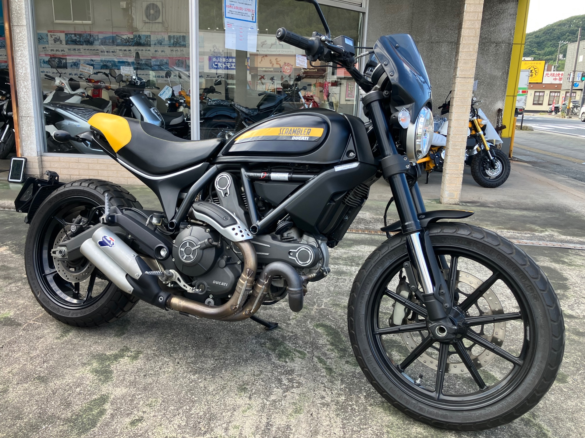 Ducati SCRAMBLER FULL THROTTLE