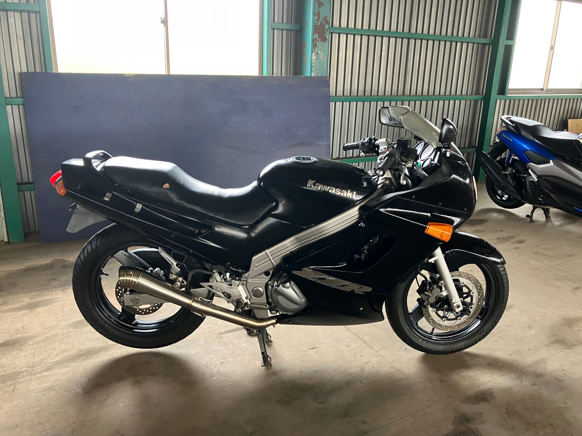Kawasaki ZZR250