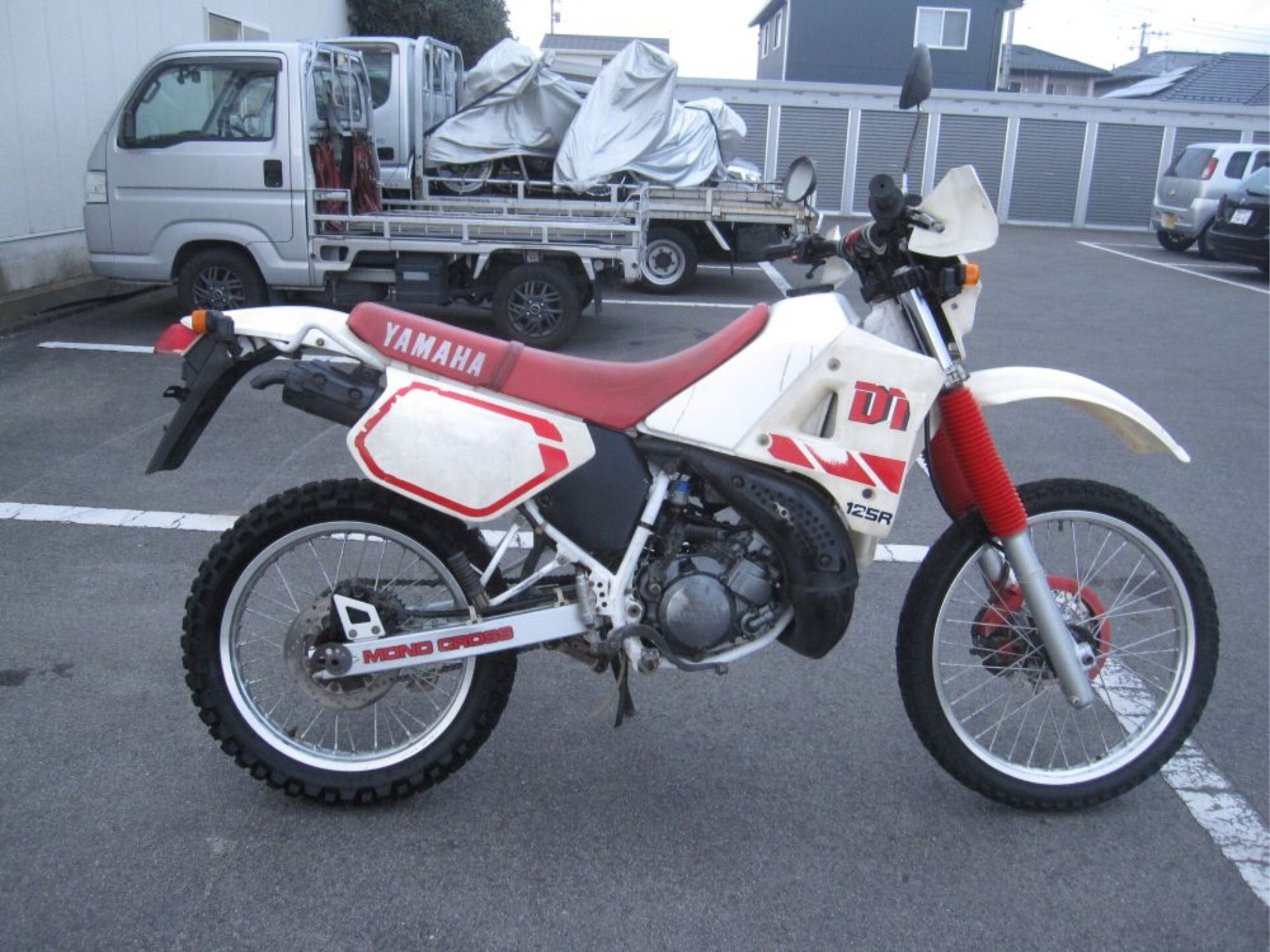 Yamaha DT125R