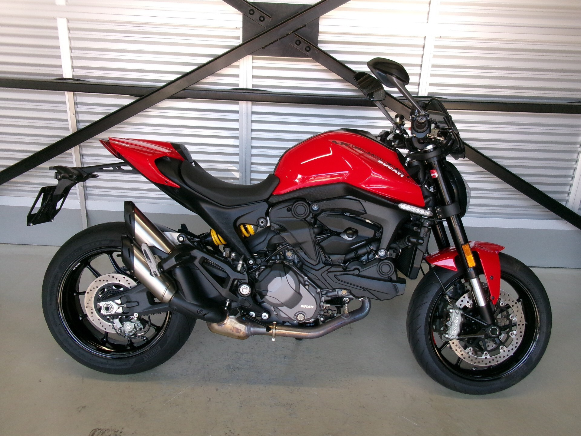 Ducati MONSTER 937 PLUS