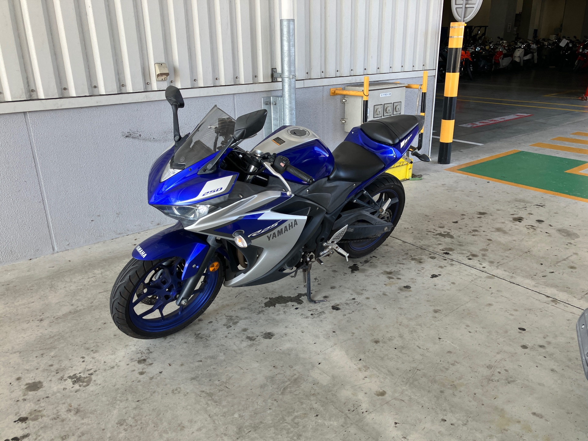 Yamaha YZF-R25