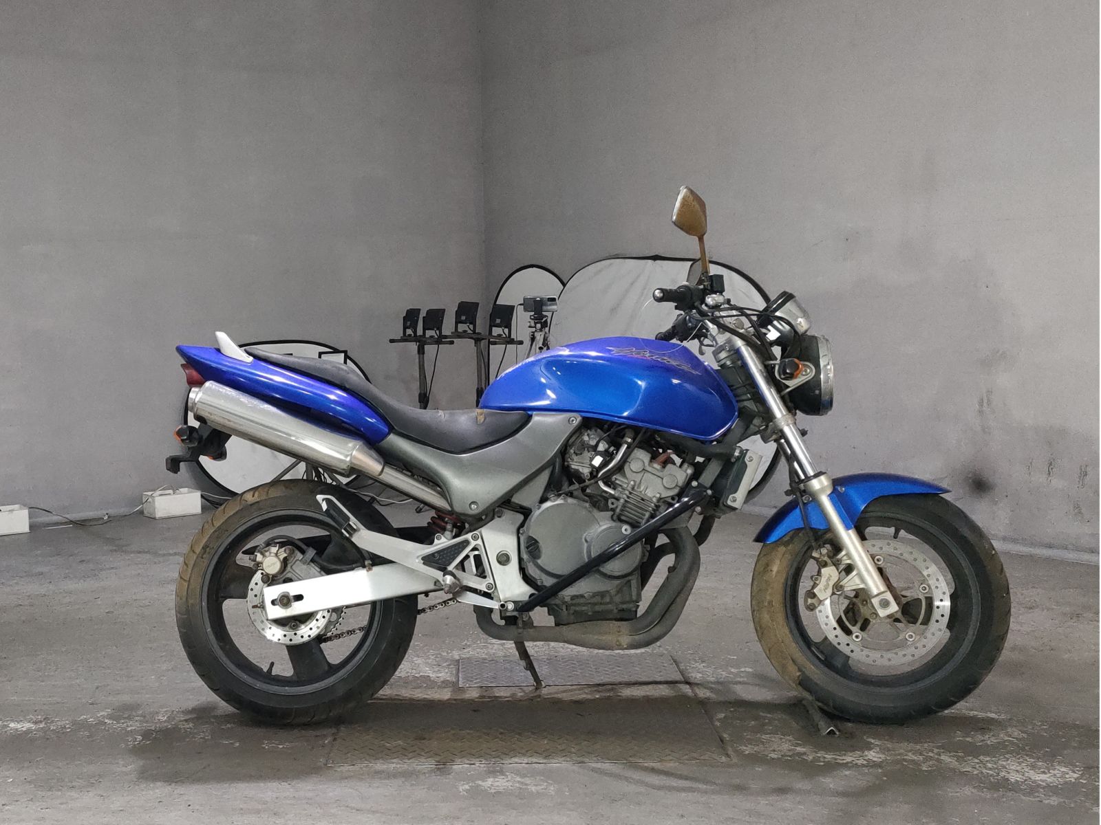 Honda HORNET250