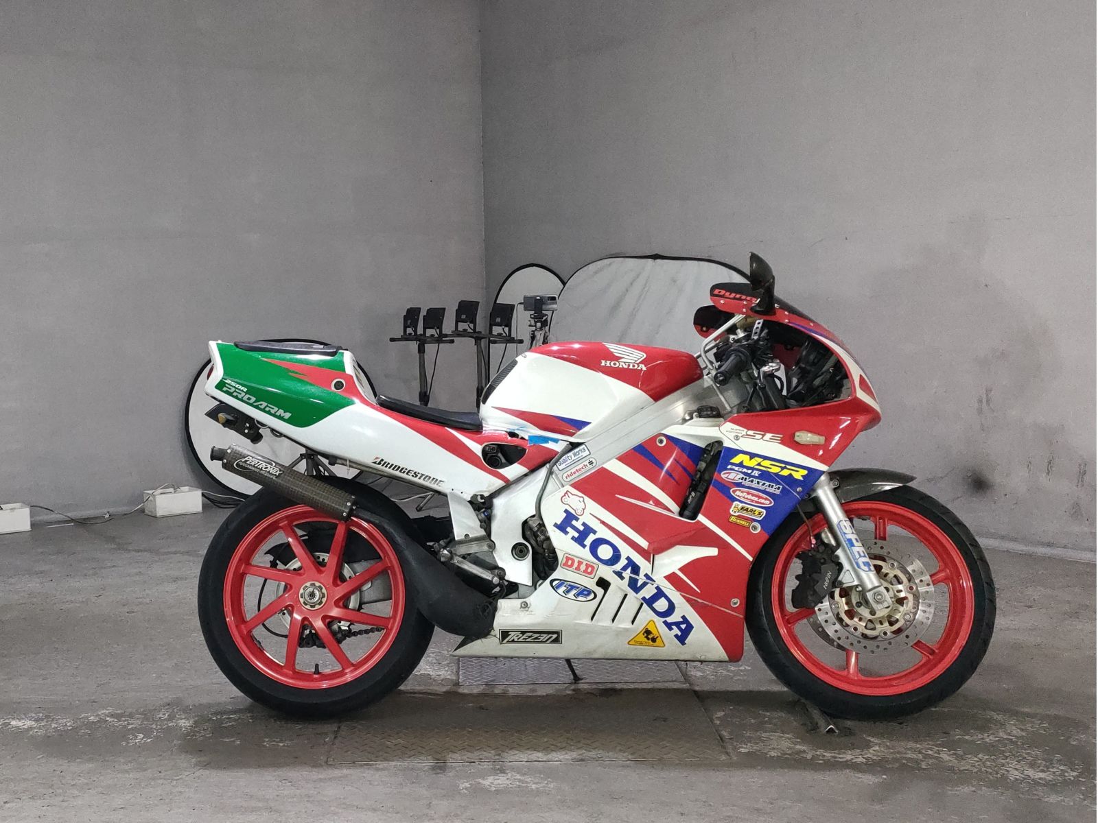 Honda NSR250R-1