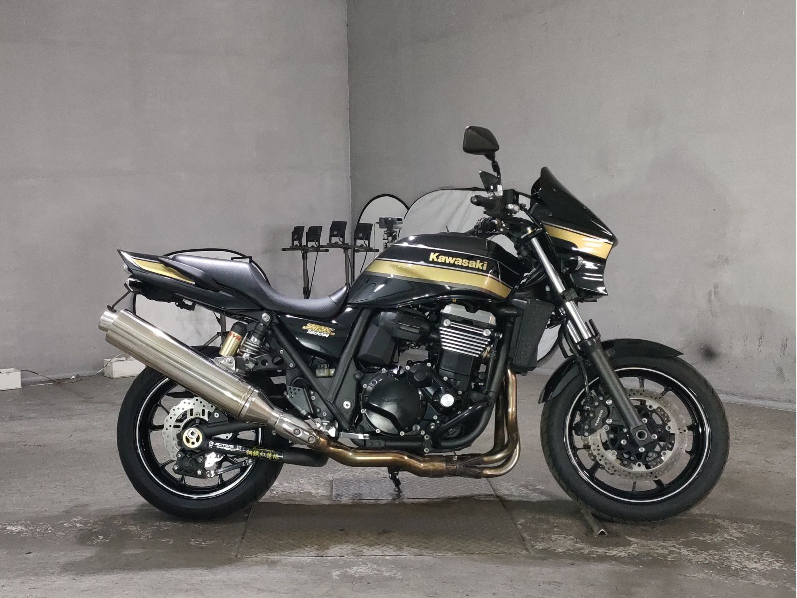 Kawasaki ZRX1200