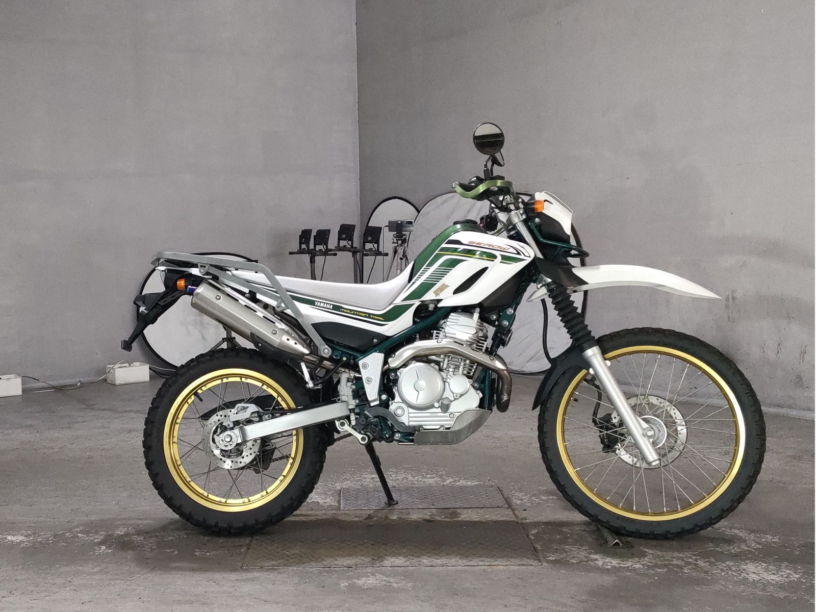 Yamaha SEROW 250