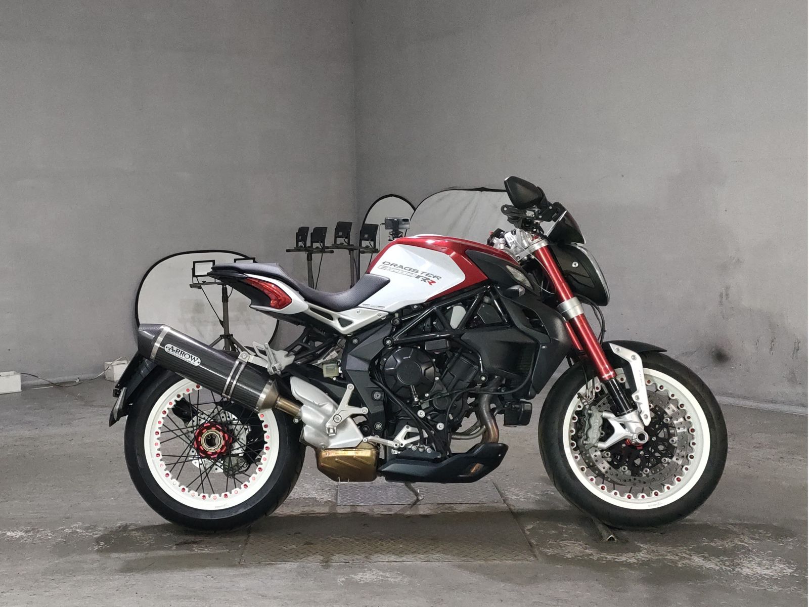 MV AGUSTA BRUTALE 800 DRAGSTER RR