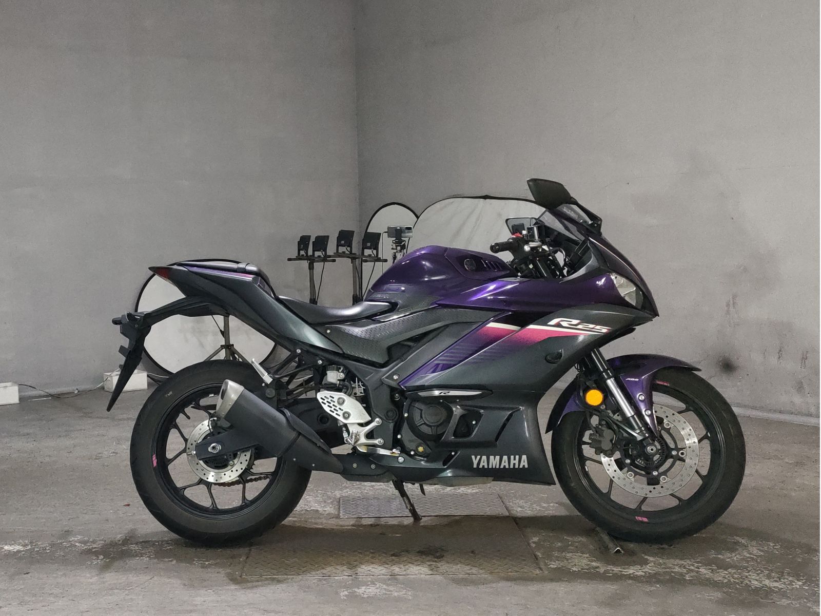 Yamaha YZF-R25