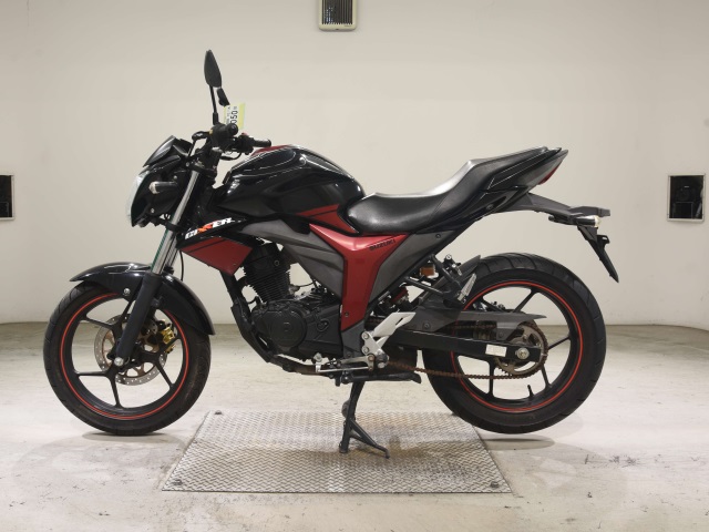 Suzuki GIXXER-150