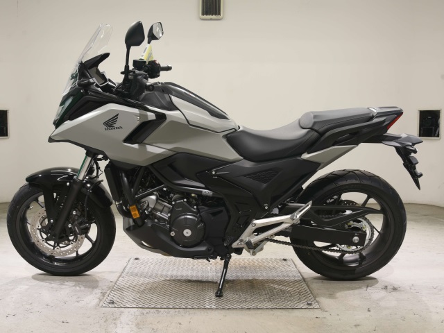 Honda NC750XD-3