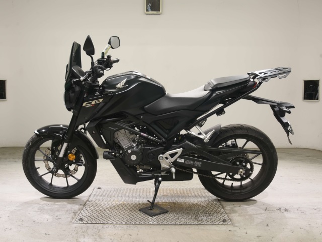 Honda CB125R-2