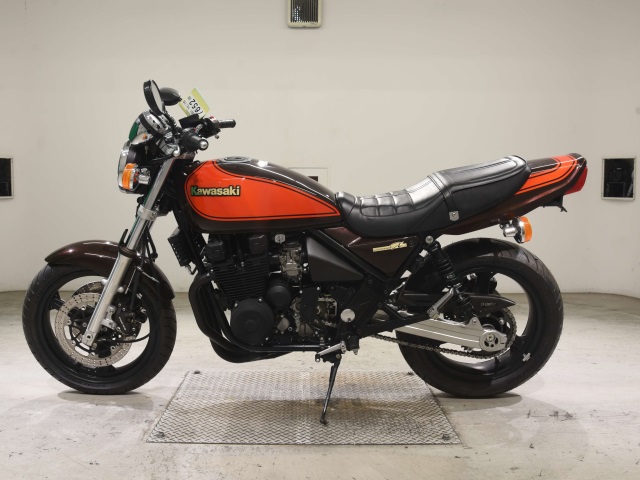 Kawasaki ZEPHYR400K