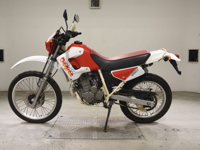 Honda XL250 DEGREE