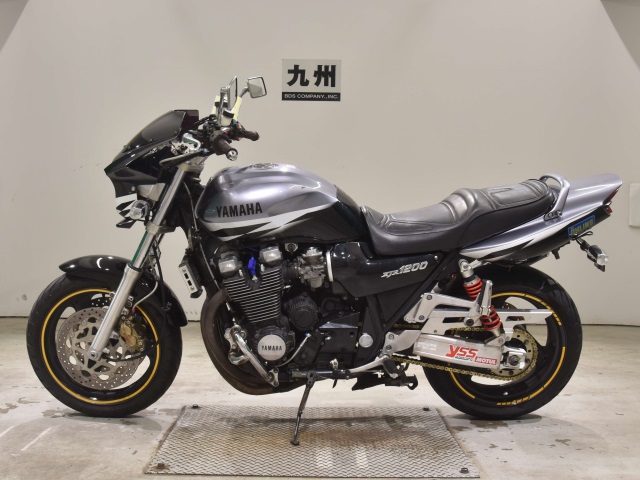 Yamaha XJR1200
