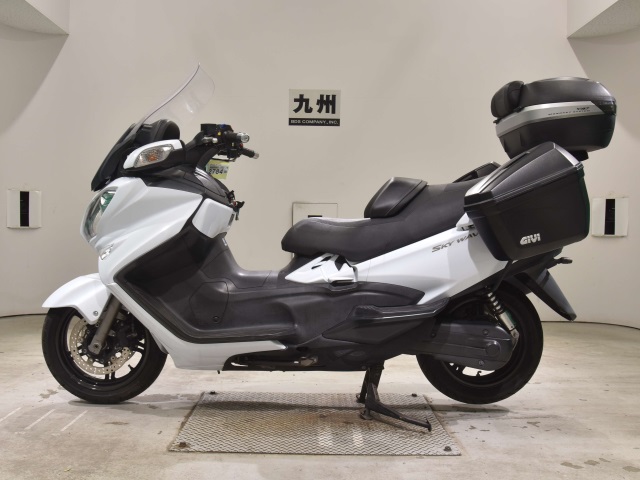 Suzuki SKYWAVE 650LX