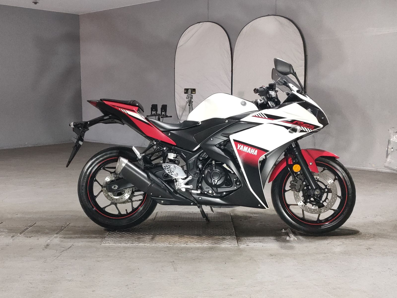 Yamaha YZF-R25