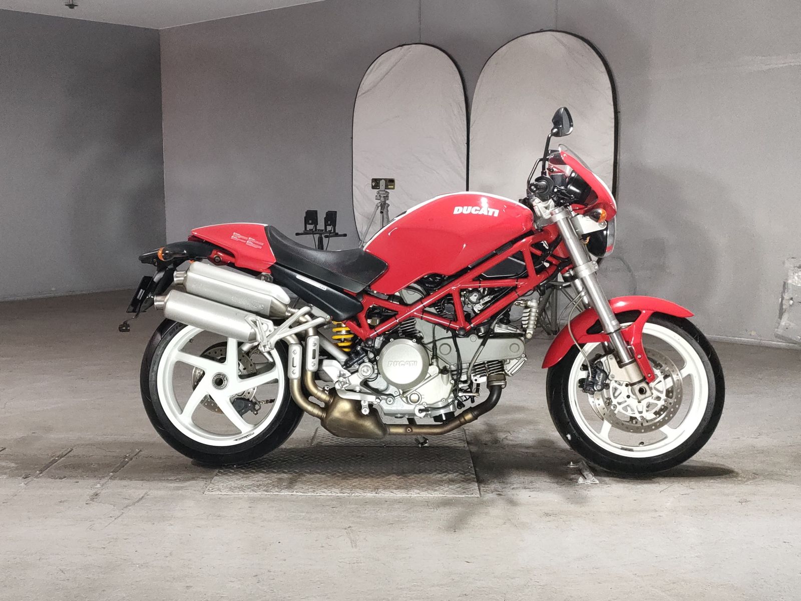 Ducati MONSTER S2R