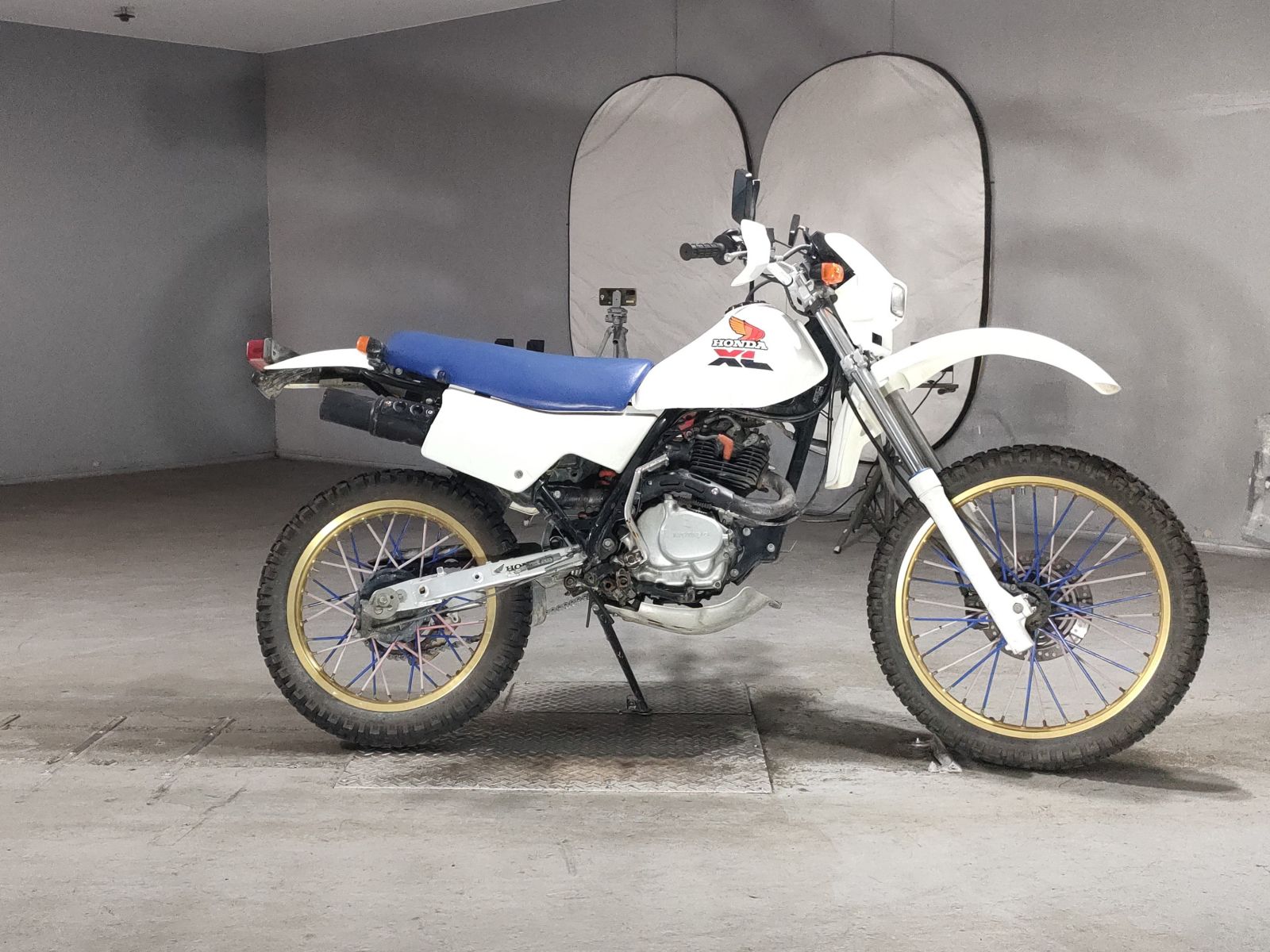 Honda XL200R