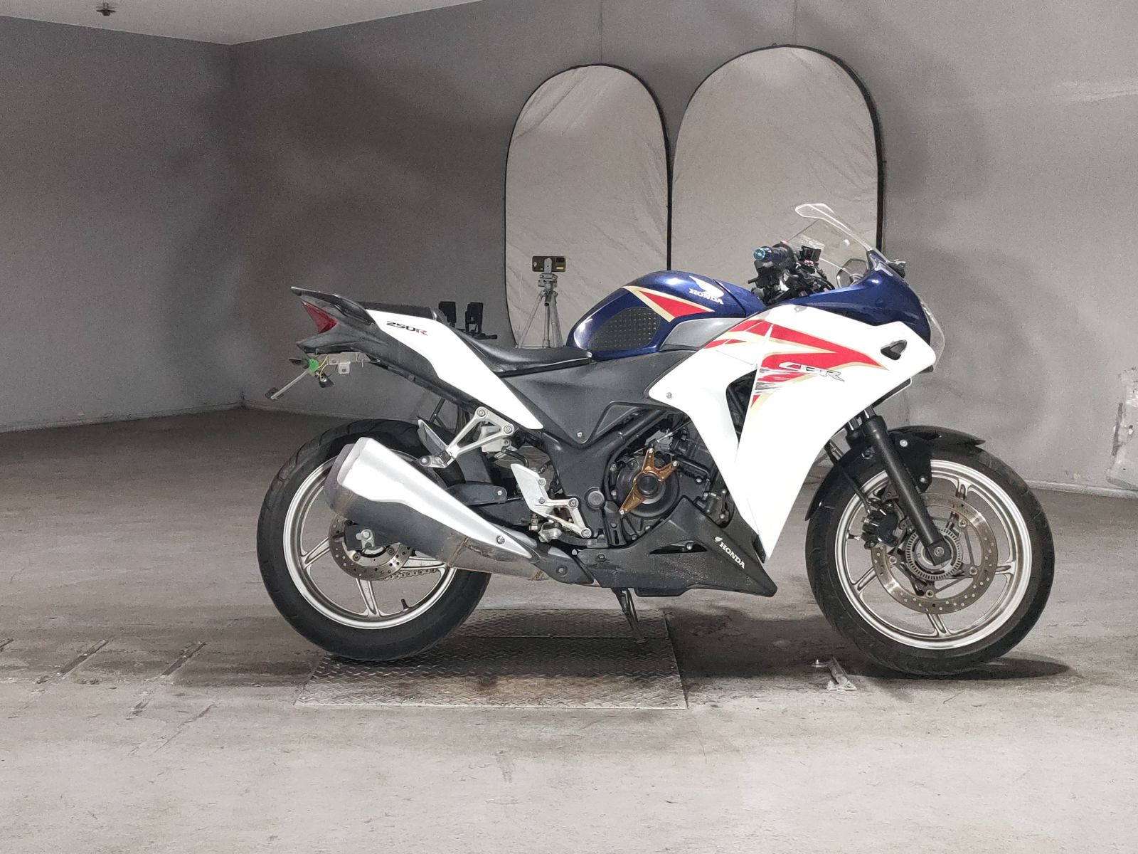 Honda CBR250R