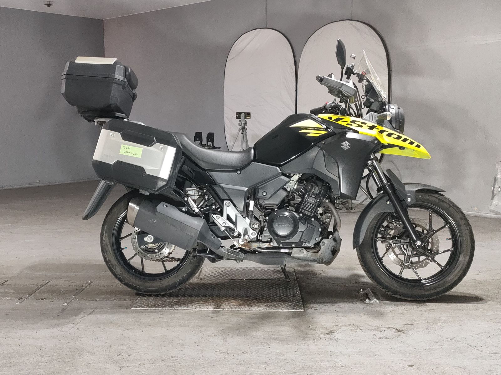 Suzuki V-STROM 250