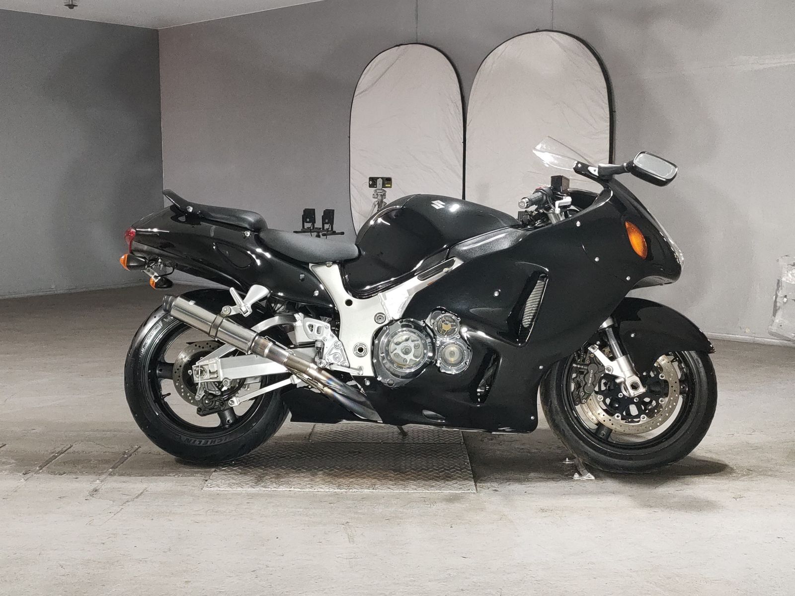 Suzuki GSX1300R HAYABUSA