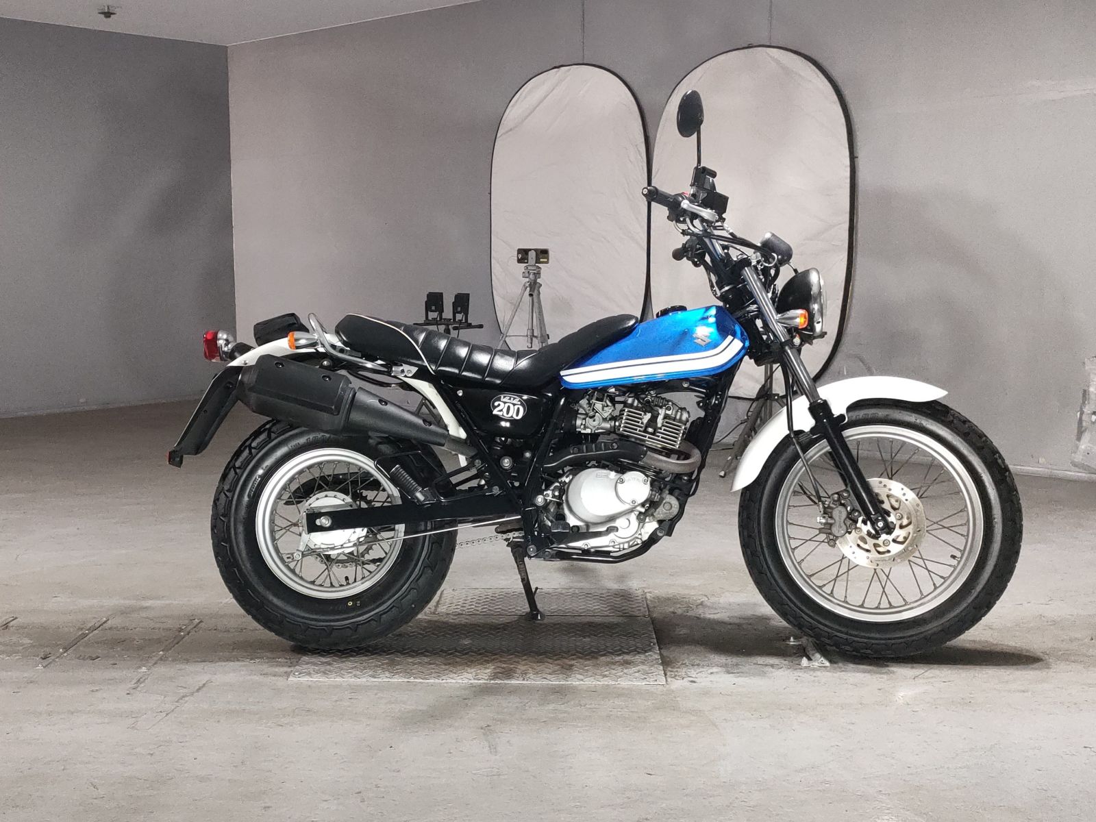 Suzuki VANVAN 200