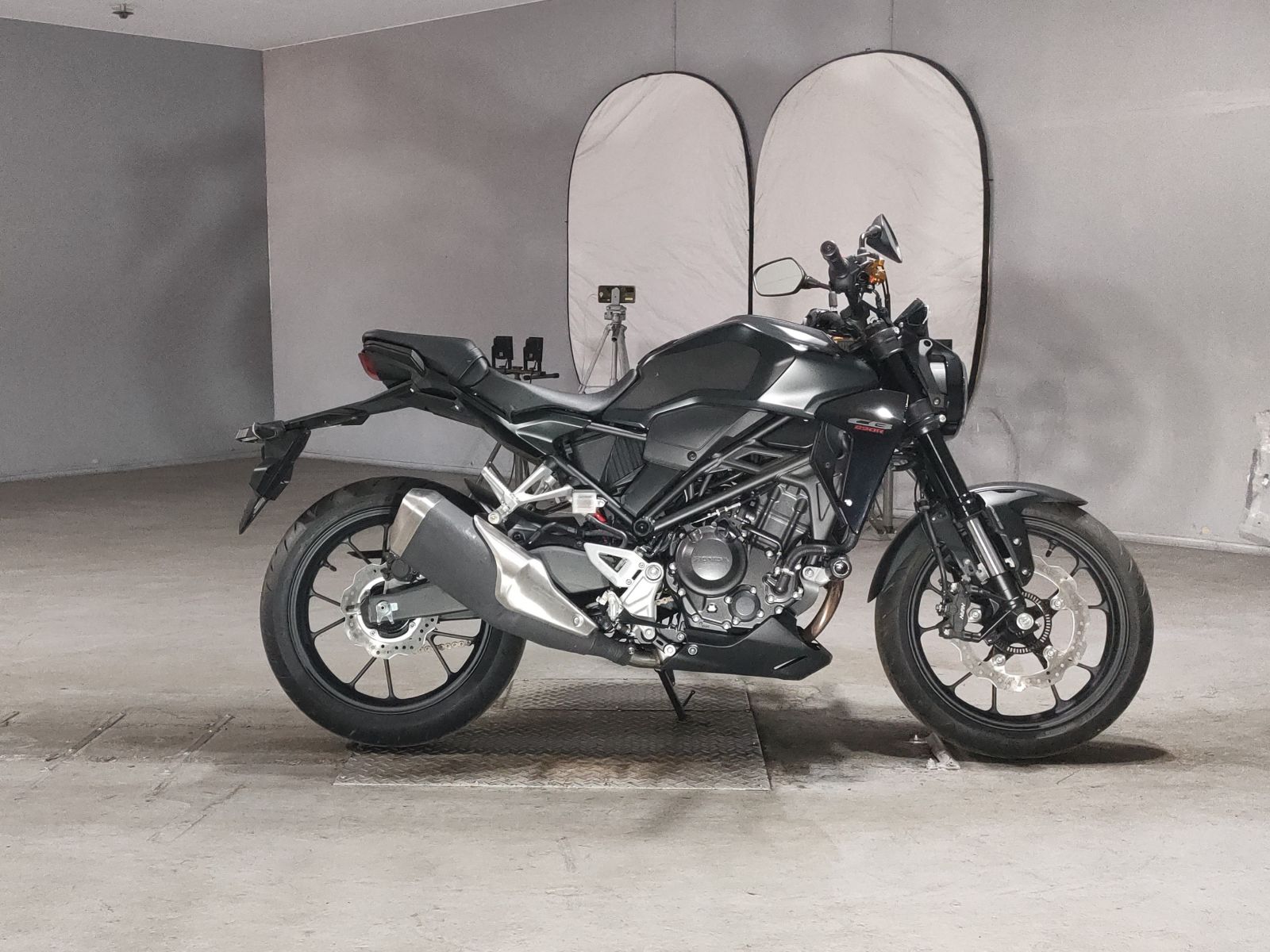 Honda CB250R