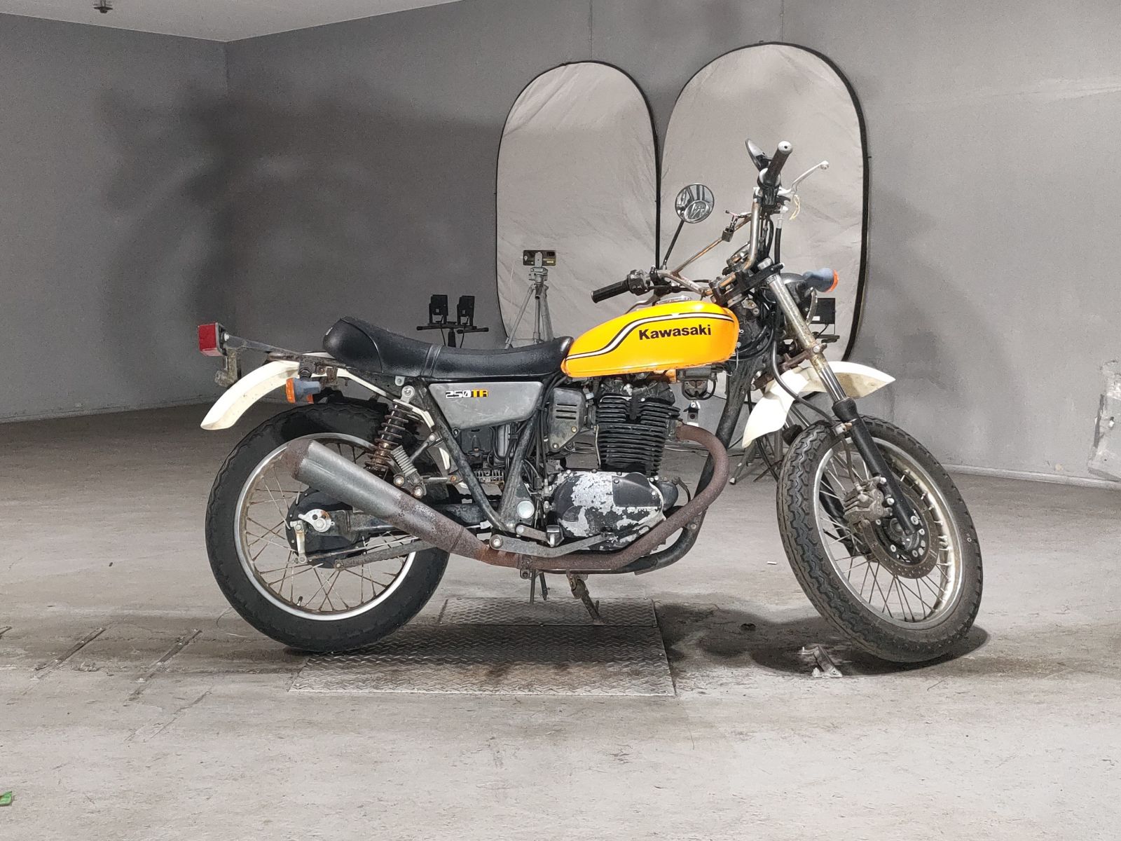Kawasaki 250TR