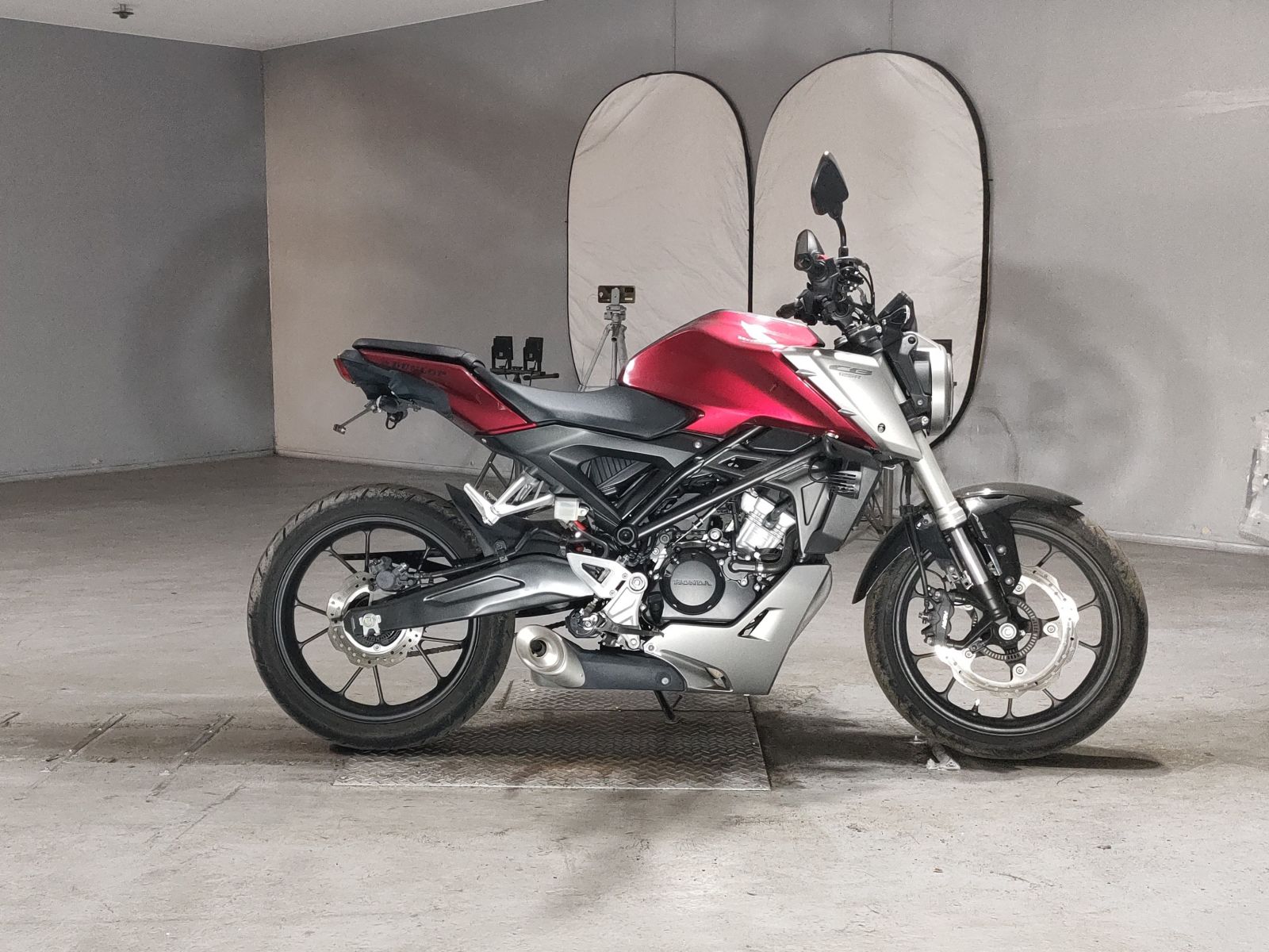 Honda CB125R