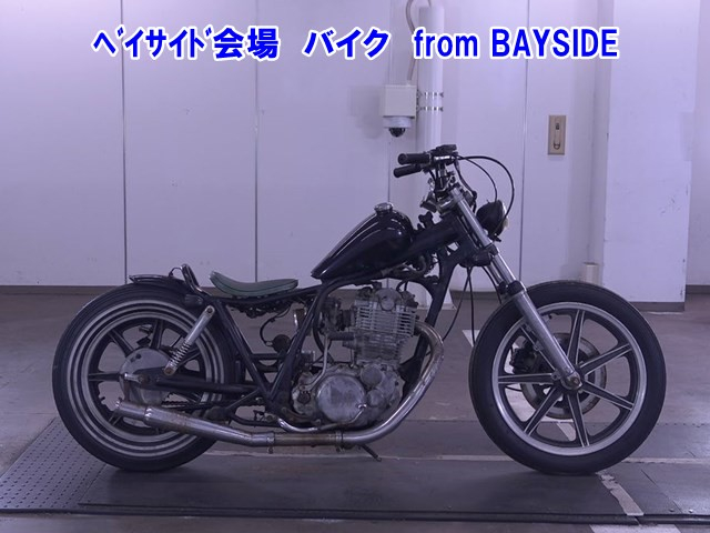 Yamaha SR400-2